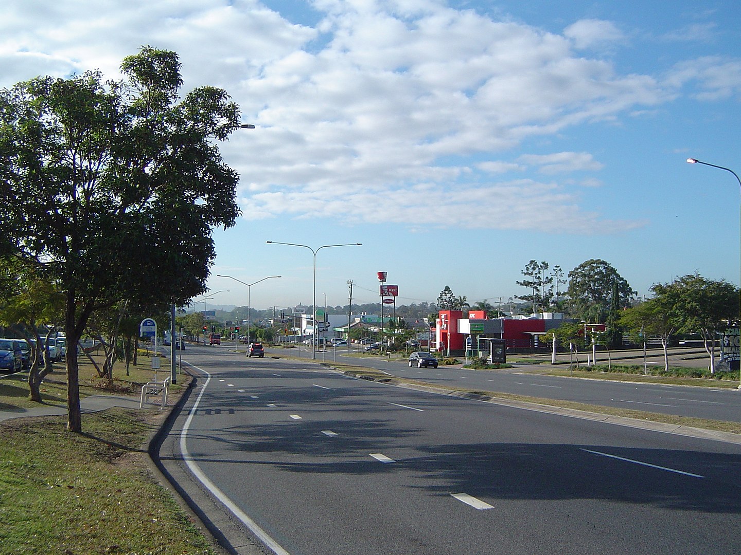 1440px-Wembly_Road_Logan_Central_2